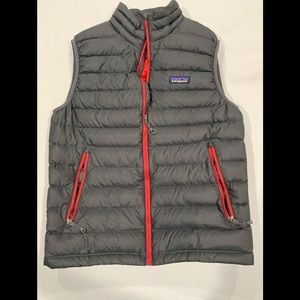 Men’s Patagonia puff vest gray and red